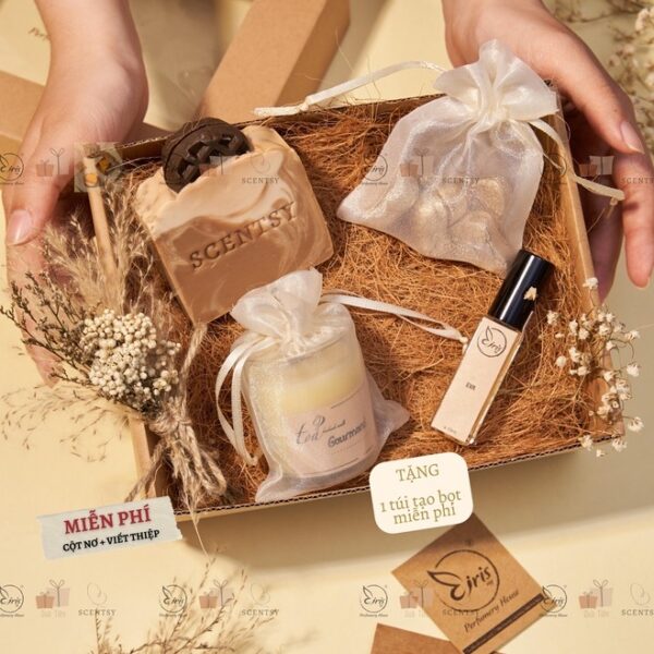 Set Quà Tặng Chocolate Kèm Hộp Quà Xinh Xắn